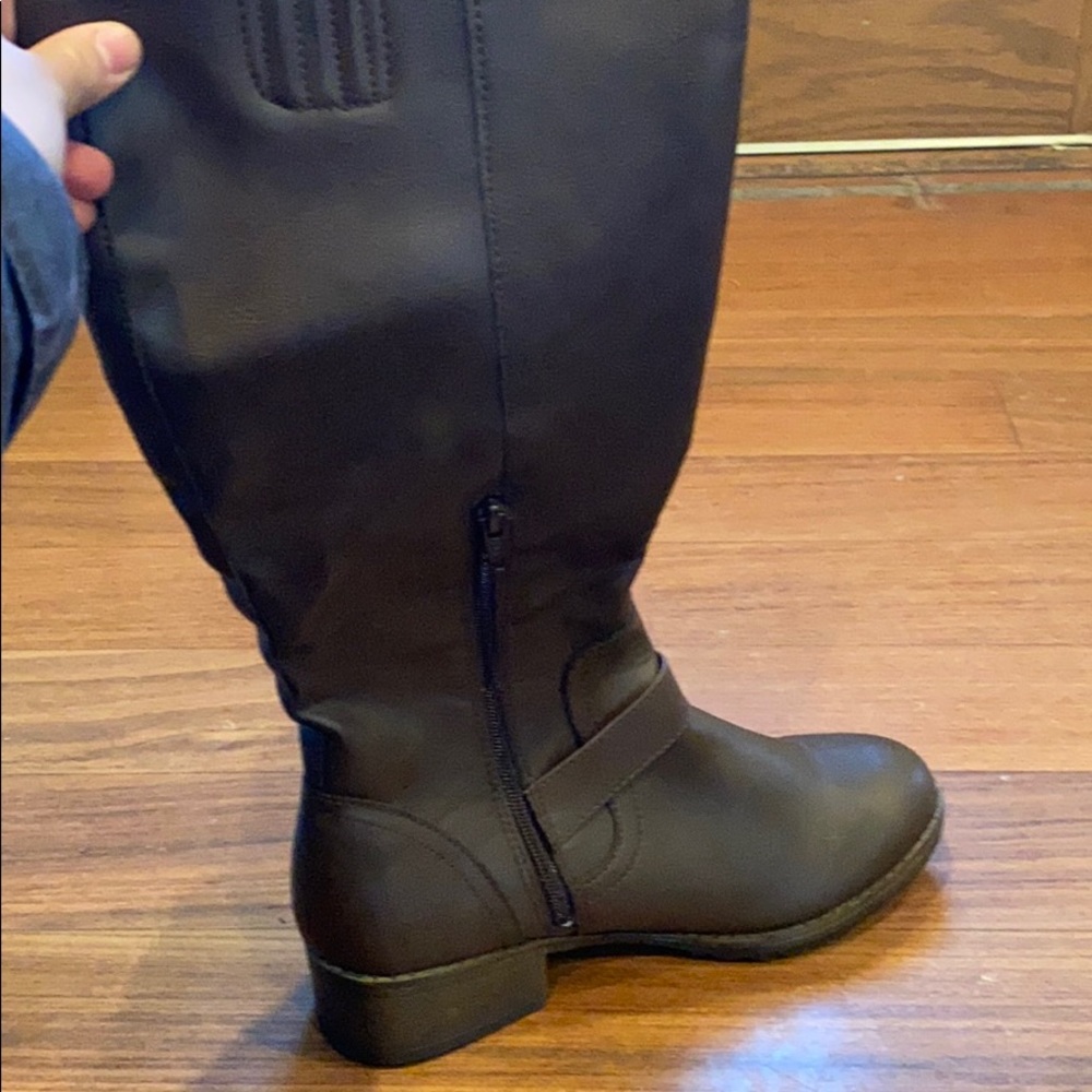 Knee high boots - Picture 5 of 8